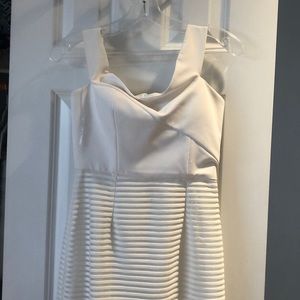 Chic White asymmetrical dress